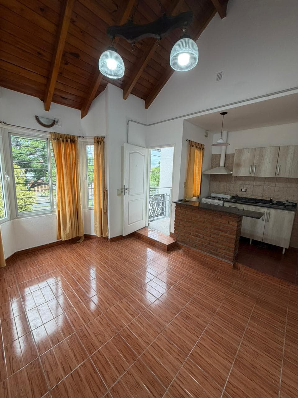 HERMOSO DEPTO 2 DORM AV. PARRAVICINI B CENTRO AMERICA ¡SIN EXPENSAS! - foto 3