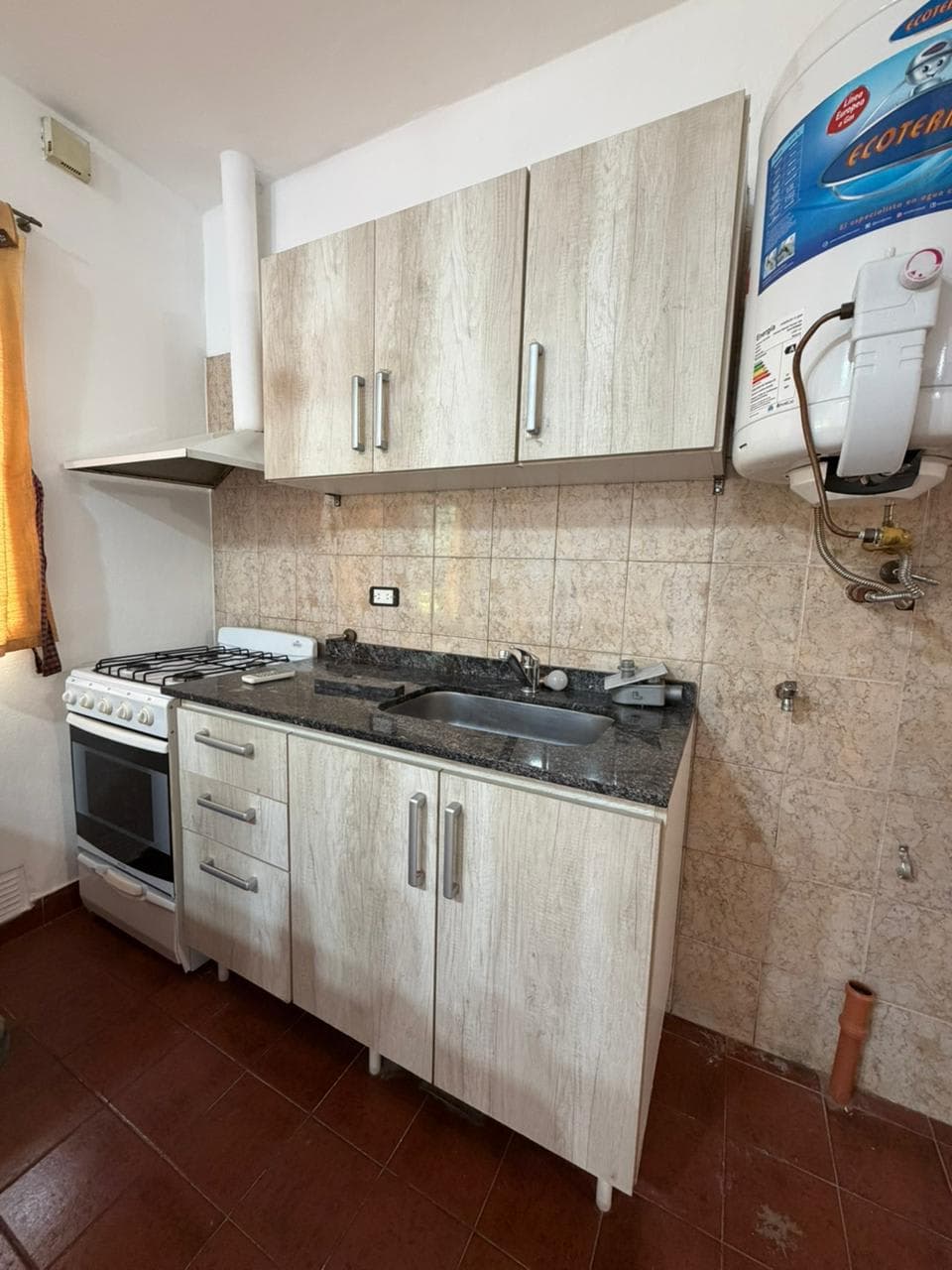 HERMOSO DEPTO 2 DORM AV. PARRAVICINI B CENTRO AMERICA ¡SIN EXPENSAS! - foto 5