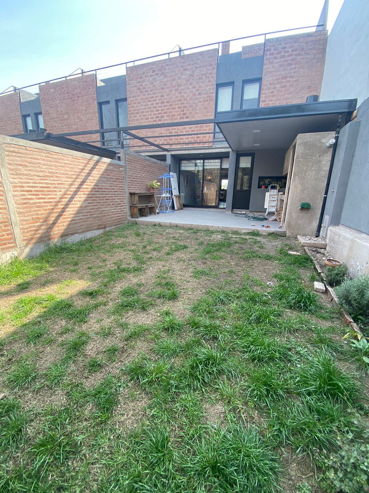 Sobre OHiggins, a 15 min del Centro. Barrio cerrado con seguridad 24hs y entorno familiar consolidado. - foto 21
