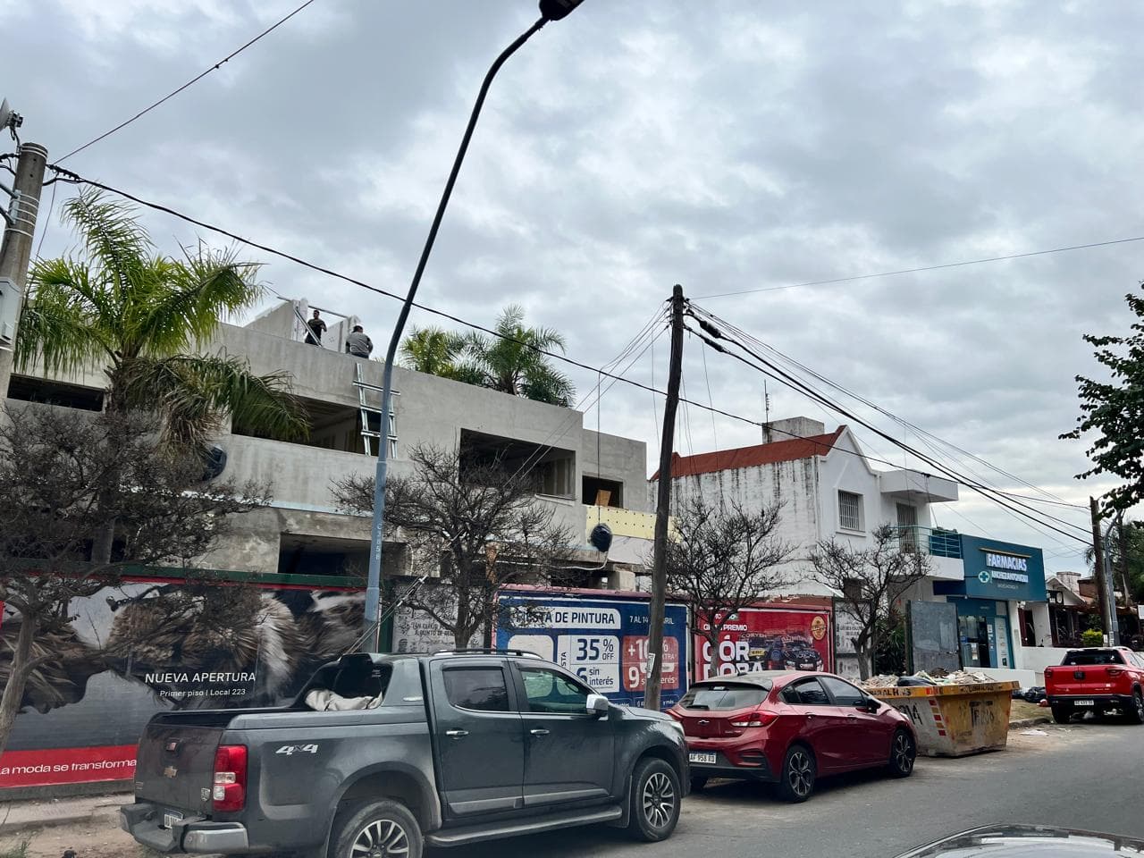 LOCALES COMERCIALES FRENTE A CLINICA VELEZ SARSFIELD EN ALQUILER A ESTRENAR B Parque Vélez Sarsfield - foto 7