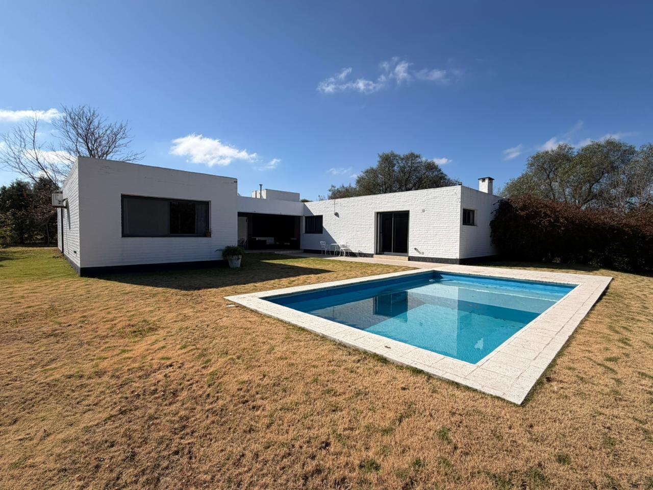 OPORTUNIDAD COUNTRY CAUSANA - TERRENO MÁS DE 2000M² CALIDAD PILETA - portada